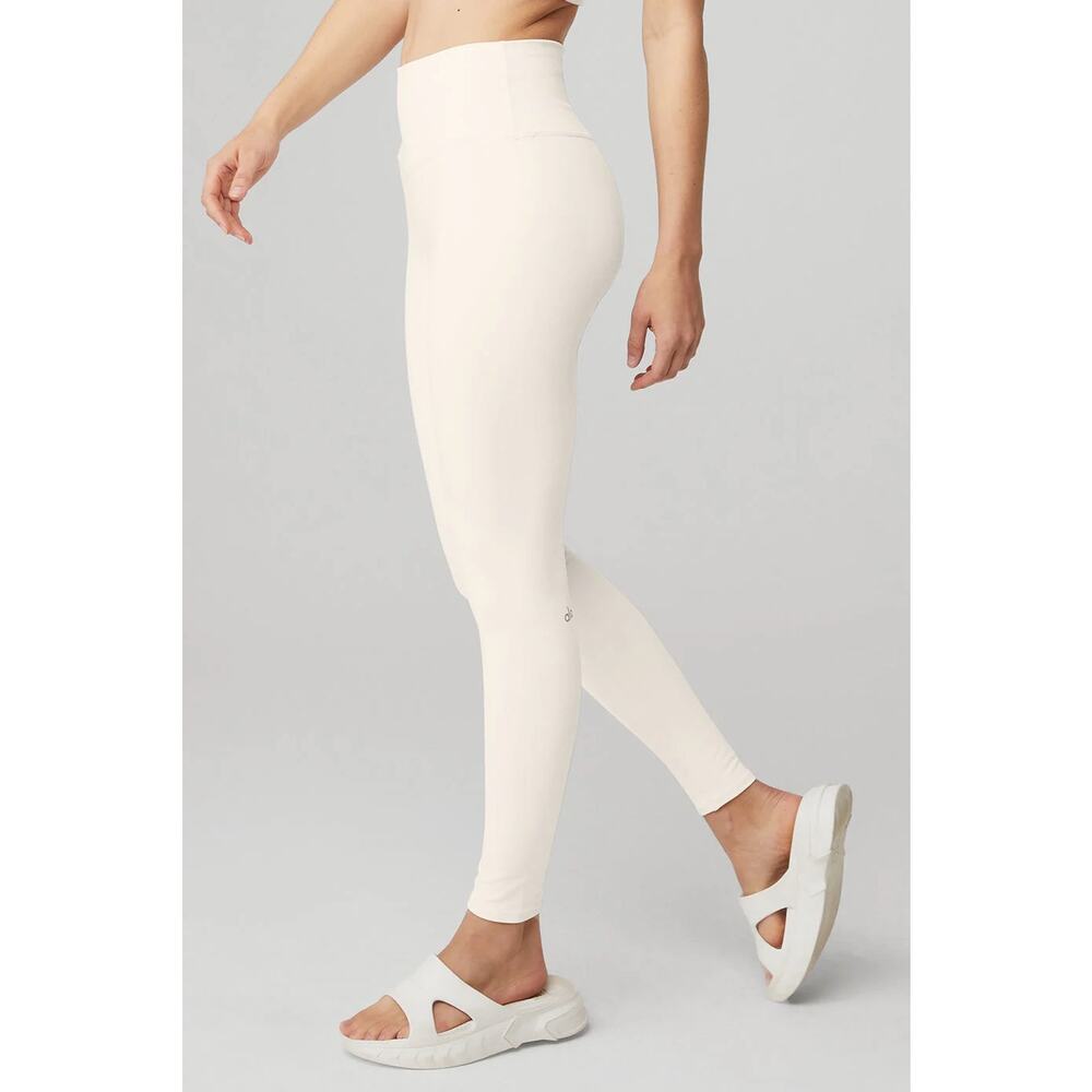 ALO Yoga High-Waist Leggings in Cream - Picture 3 of 10